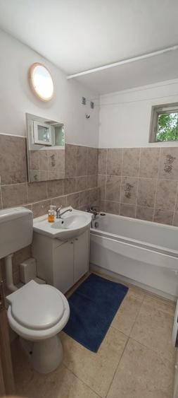 Apartament cu 2 camere decomandat în Runcu
