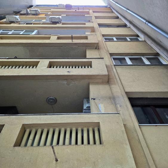 Apartament cu 2 camere decomandat în Sala Palatului