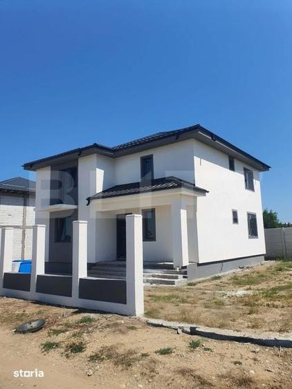 Casă cu 4 camere cu Teren 300 Mp în Malu Mare