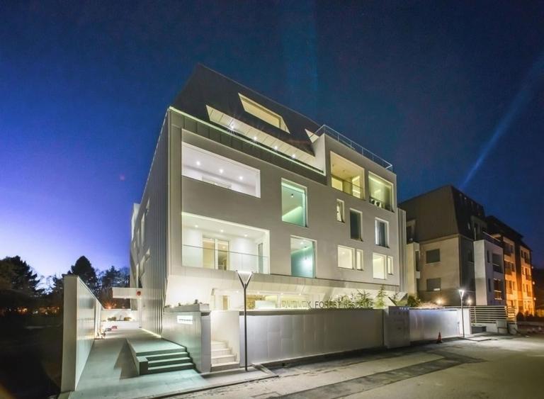 Apartament cu 3 camere decomandat, mobilat în Iancu Nicolae