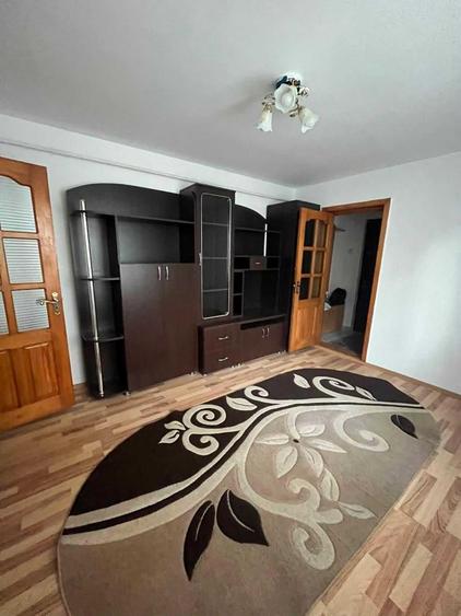 Apartament cu 2 camere semidecomandat în Fălticeni