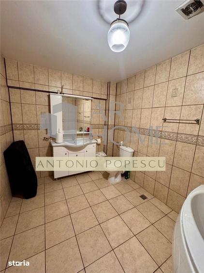 Casă cu 7 camere cu Teren 212 Mp în Ana Ipătescu