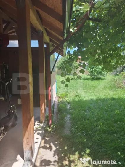 Casă cu 4 camere cu Teren 1100 Mp în Central