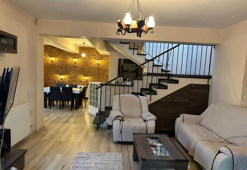 Duplex cu 4 camere cu Canalizare în Balotești