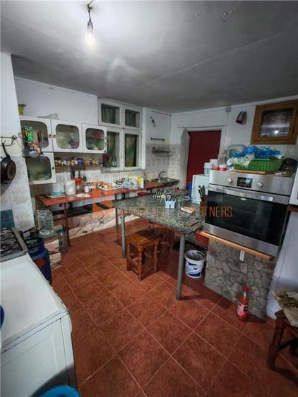 Casă individuală cu 13 camere cu Teren 1063 Mp în Vintilă Vodă