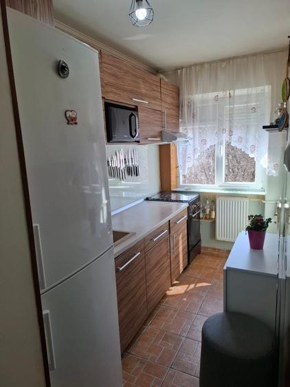 Apartament 2 camere semidecomandat bloc reabilitat termic la 50 m de scoala 99 si gradinita floare albastra - 7