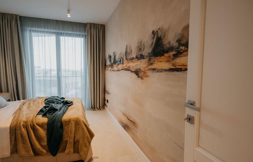 Apartament cu 2 camere decomandat, mobilat în Central