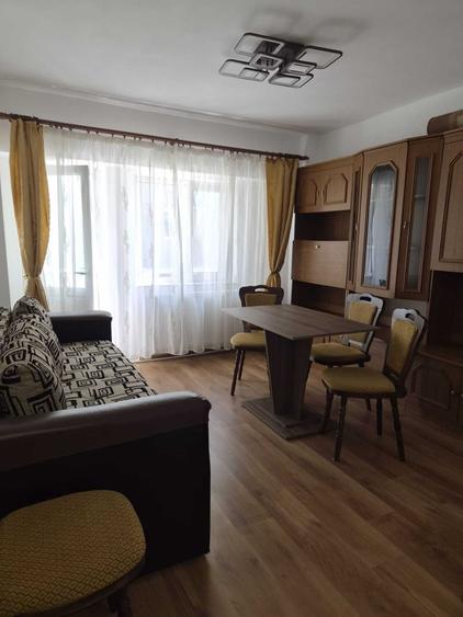Garsonieră decomandată în Central