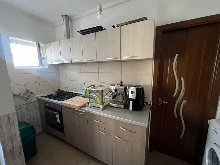 Apartament cu 2 camere decomandat în Tomis III