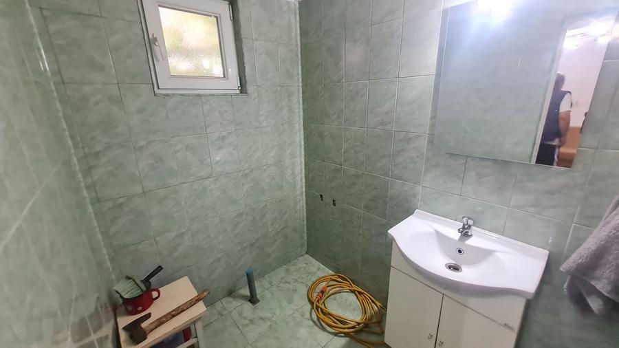 Casă cu 3 camere cu Teren 255 Mp în Cristian