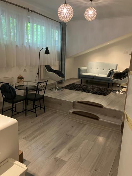 Apartament cu 2 camere decomandat în Aviatorilor