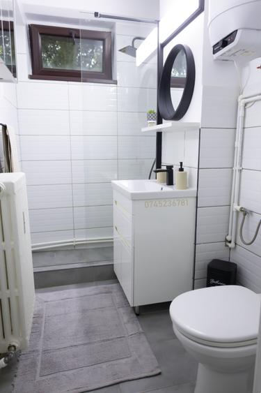 Apartament cu 2 camere decomandat, mobilat în Central