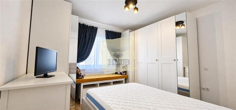 Apartament cu 3 camere decomandat, mobilat în Aeroport