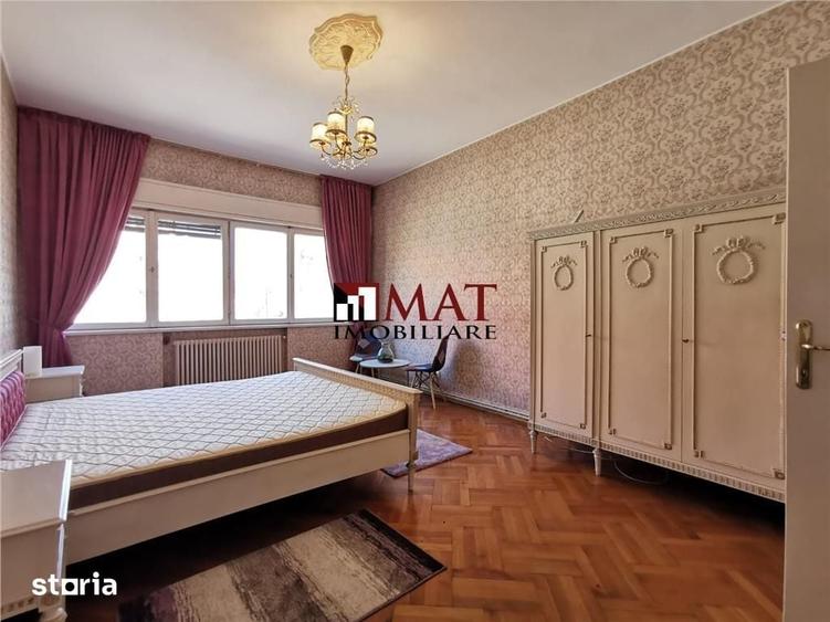 Apartament cu 5 camere în Central