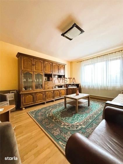Casă cu 5 camere cu Teren 650 Mp în Sânpetru