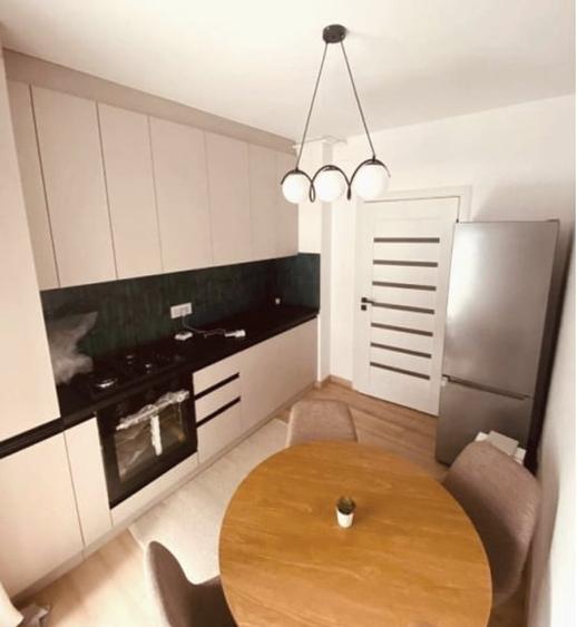 Apartament cu 2 camere decomandat, mobilat în Floreasca
