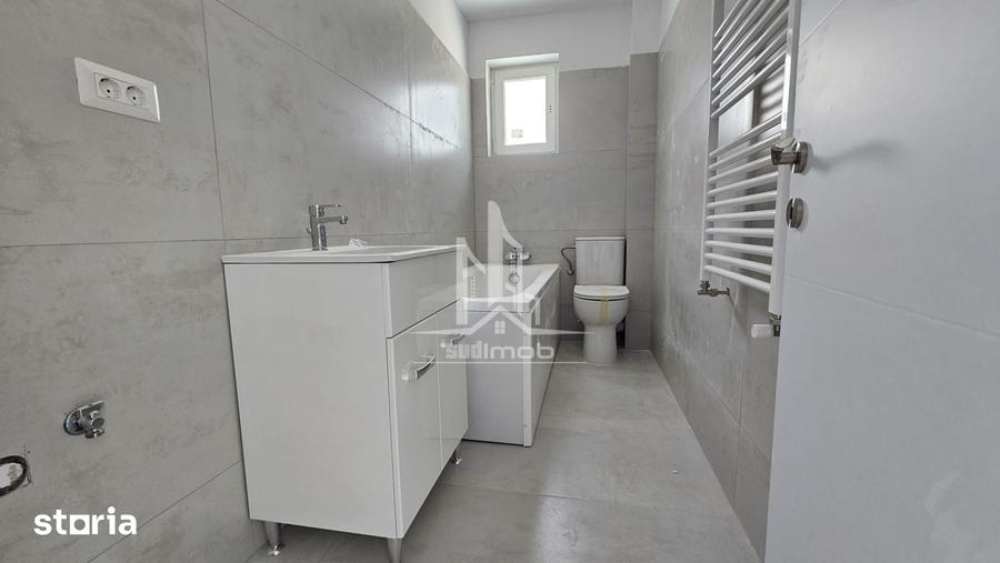 Apartament 2 camere decomandat baie cu geam. - 2