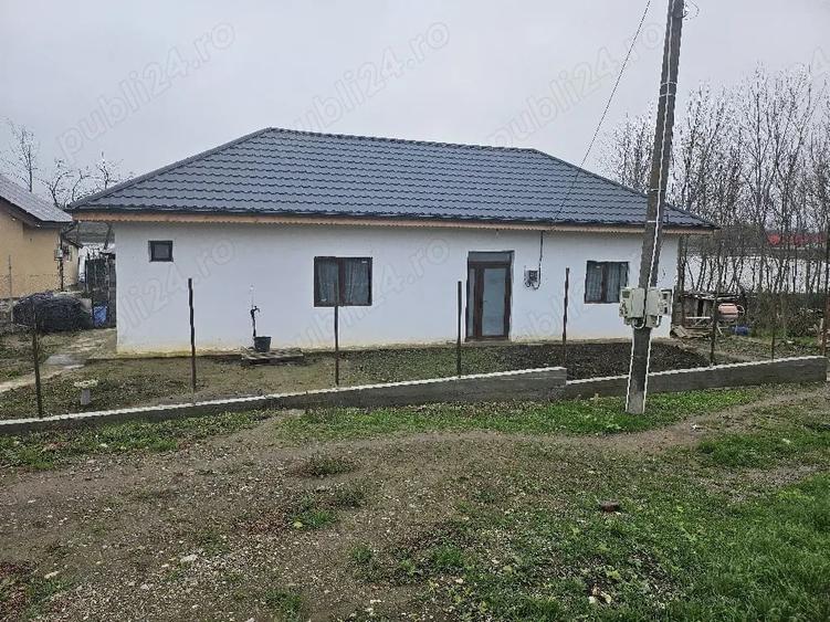 Casă cu Teren 600 Mp în Lehliu