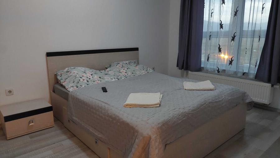 Apartament de vanzare ,persoana fizica, fara agentii imobilare,PROPRIETAR - 5