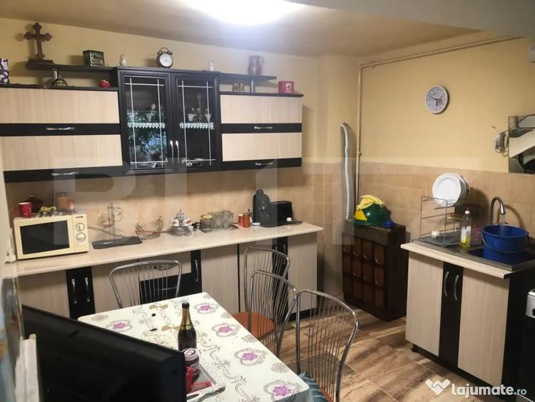 De vanzare casa ,125 mp , teren 900mp , zona 14 Mai - 3