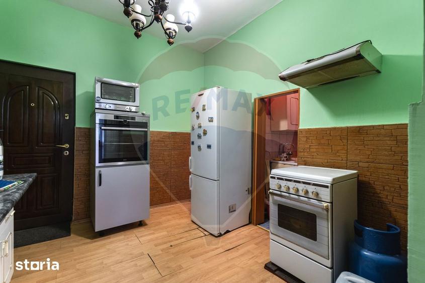 Apartament cu 3 camere, mobilat în Central