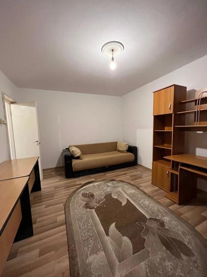 De inchiriat direct de la proprietar Apartament 2 camere, Bra?ov , Grivi?ei Mihai Viteazul - 5