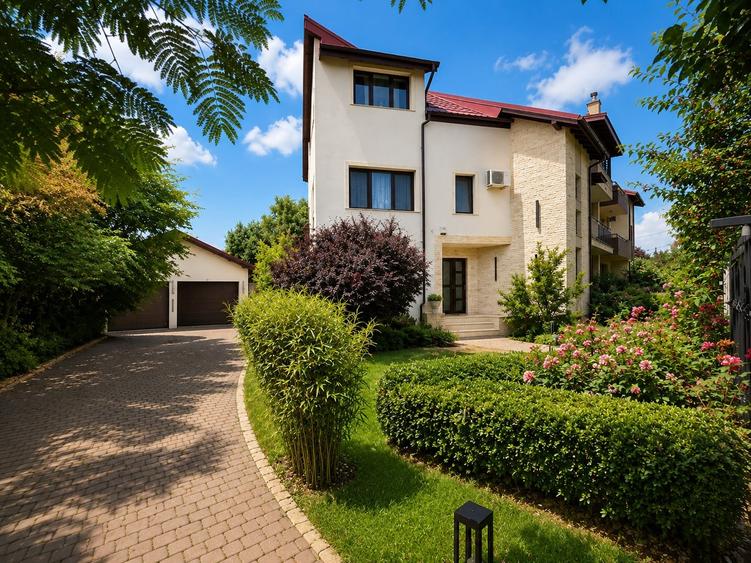 Casă individuală cu 7 camere cu Canalizare în Corbeanca
