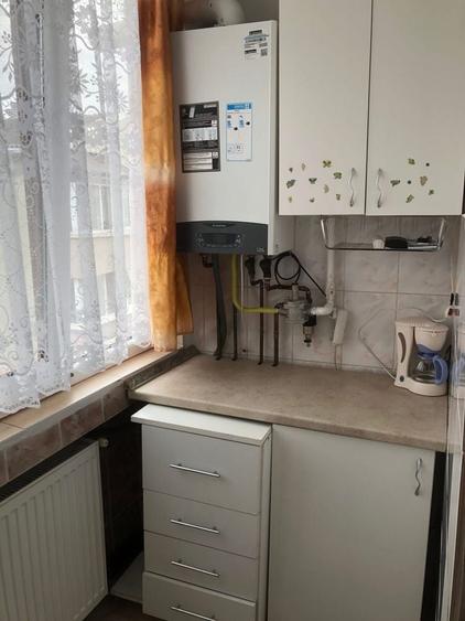 Vand aprtament cu 2 camere, decomandat, zona foarte buna - 5
