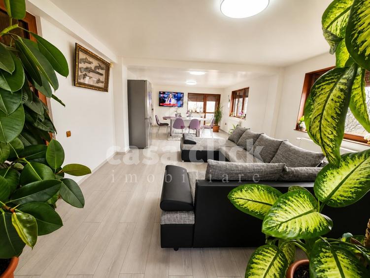Casă individuală cu 5 camere cu Canalizare în Exterior Nord