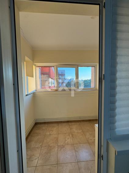 Apartament cu 3 camere decomandat, mobilat în Teiul Doamnei