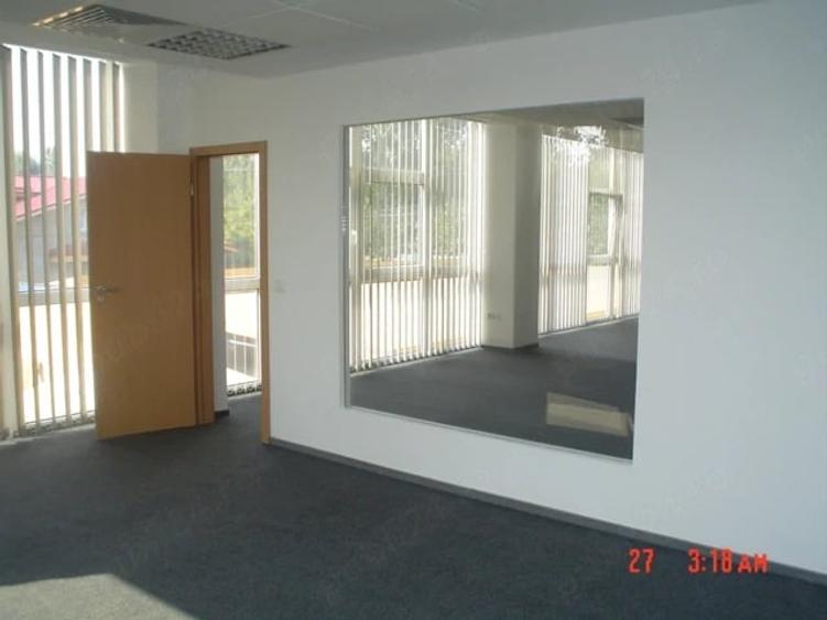 Spațiu comercial, de 1,300 mp, în Soarelui
