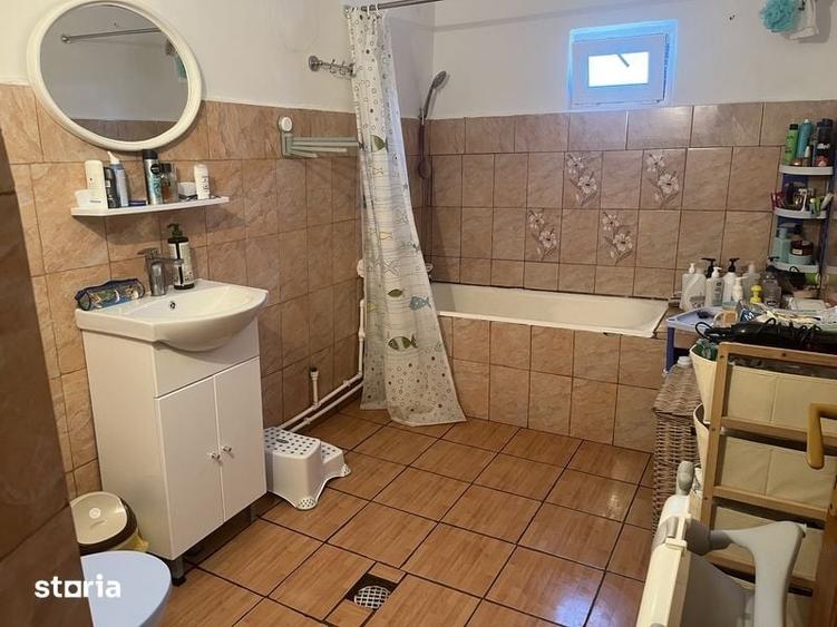 Casă cu 4 camere cu Teren 110 Mp în Central