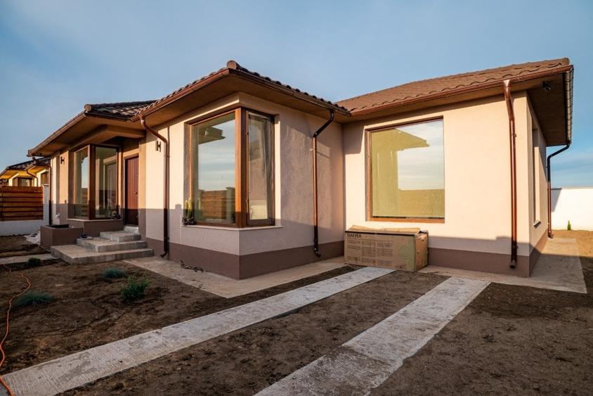 Casă individuală cu 4 camere cu Teren 400 Mp în Viile Noi