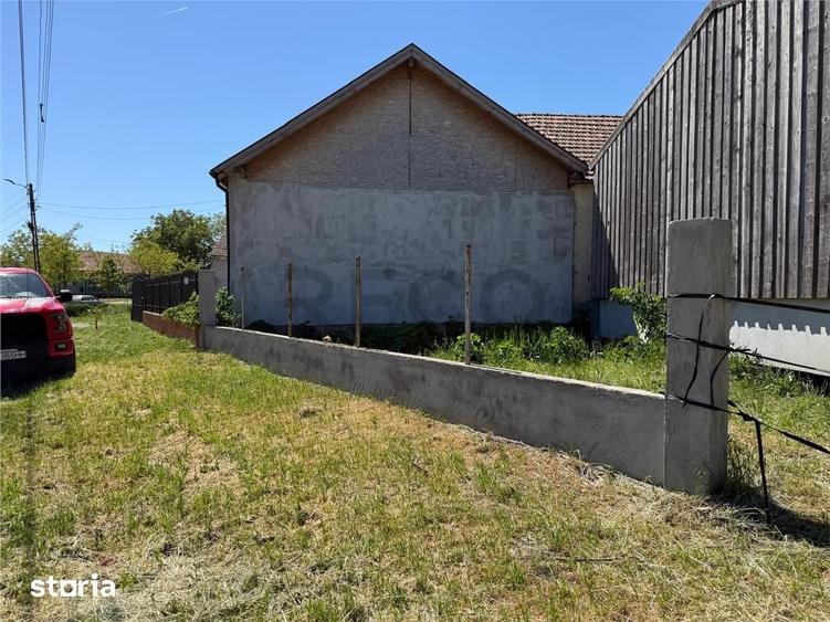Teren de 1939 mp, în Sânnicolau Român