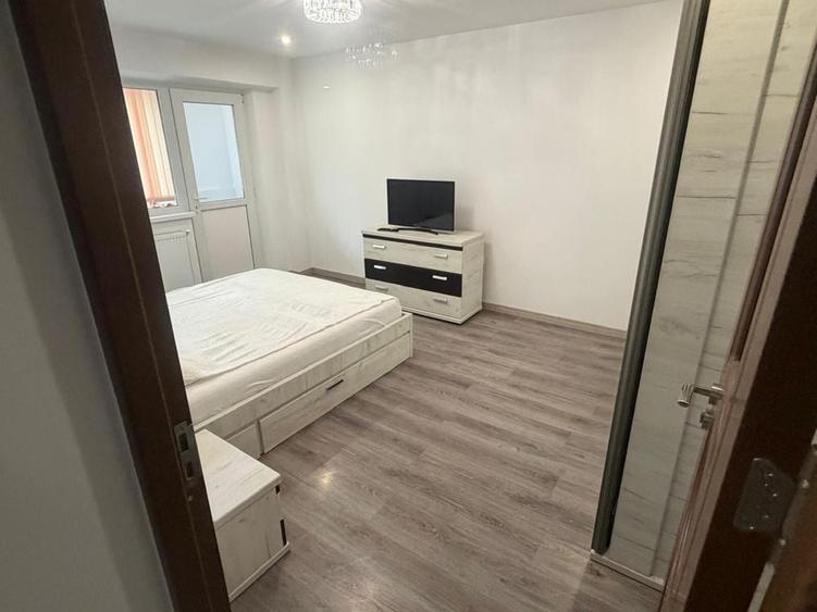 Apartament cu 2 camere decomandat în Exterior Vest