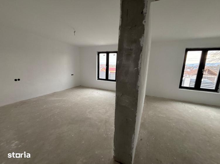 Casă cu 4 camere cu Teren 500 Mp în Șura Mică