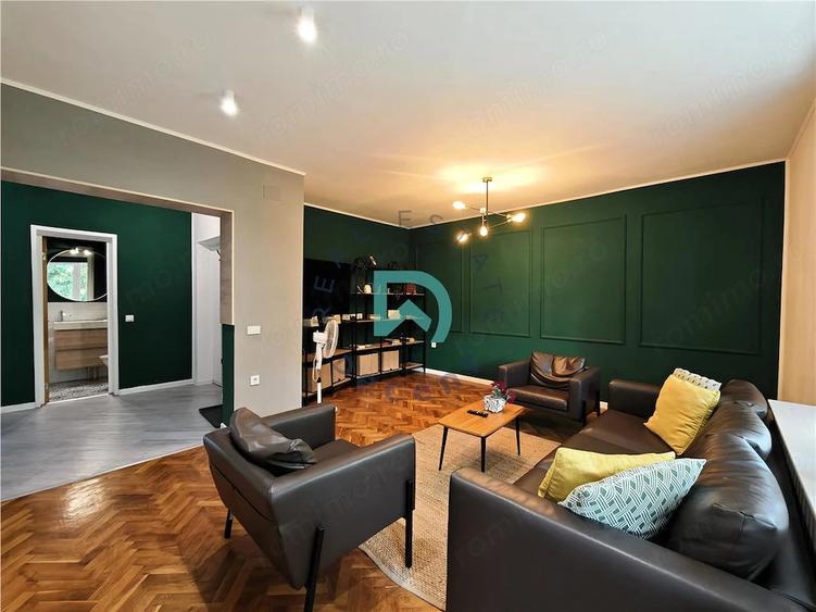 Apartament cu 4 camere decomandat în Centrul Istoric