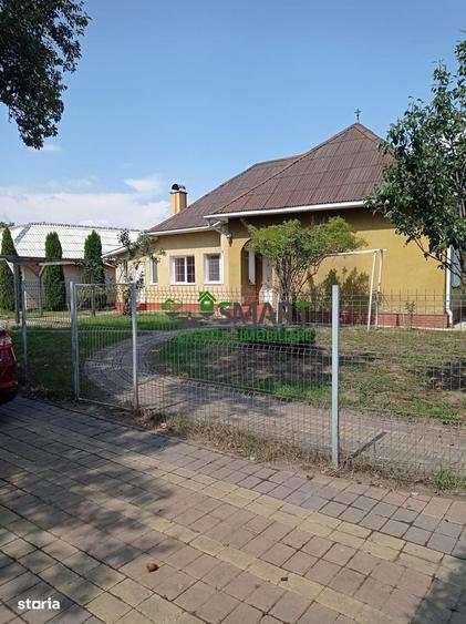 Casă cu 3 camere în Central