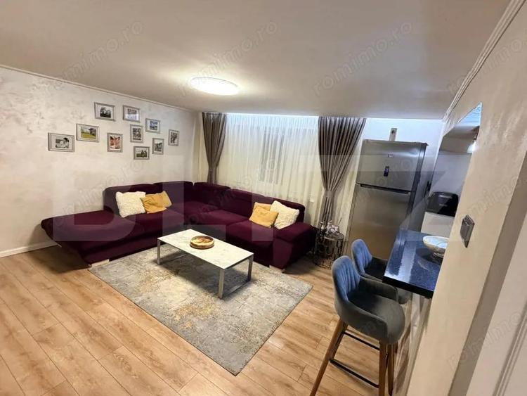 Casă cu Teren 1855 Mp în Cozia