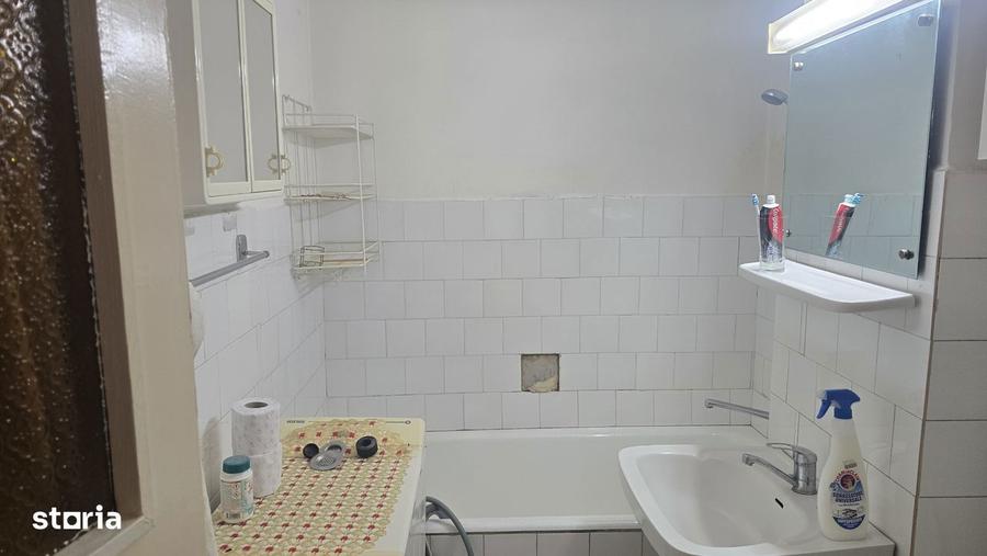 Apartament cu 2 camere decomandat în Zamfirescu