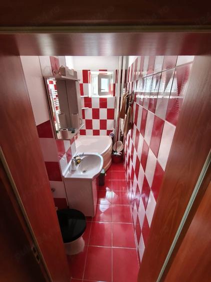 Apartament cu 2 camere nedecomandat în Central
