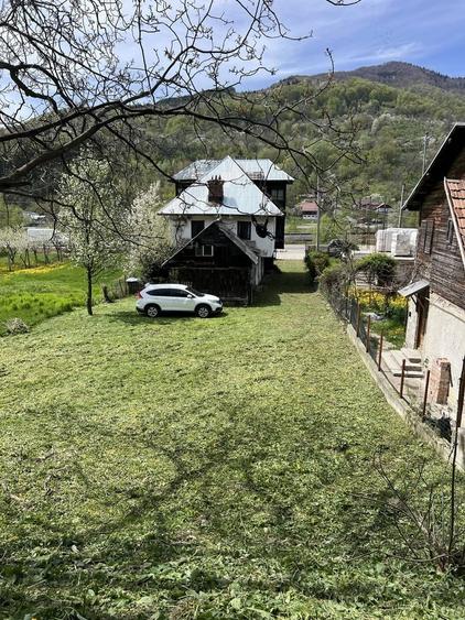 Casă cu 3 camere în Central