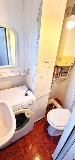 Apartament cu 3 camere semidecomandat, mobilat în Cișmigiu