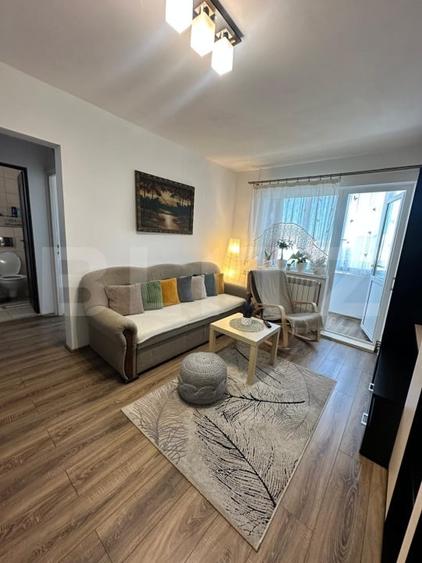 Apartament 2 camere, zona micro 3 - 1