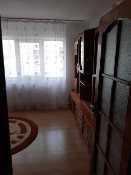 Inchiriere apartament 2 camere zona centrala - 1