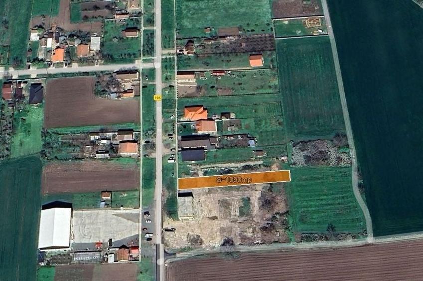 Teren Construcții de 1090 mp, în Parța