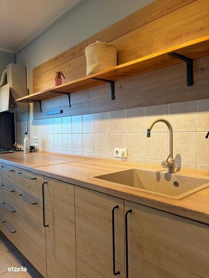 Apartament cu 3 camere decomandat în Doamna Ghica