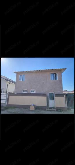 Casă cu 2 camere cu Teren 30 Mp în Berceni