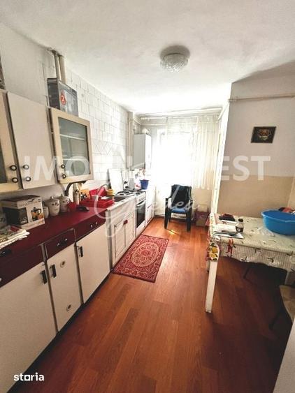 Apartament cu 3 camere în Cetate