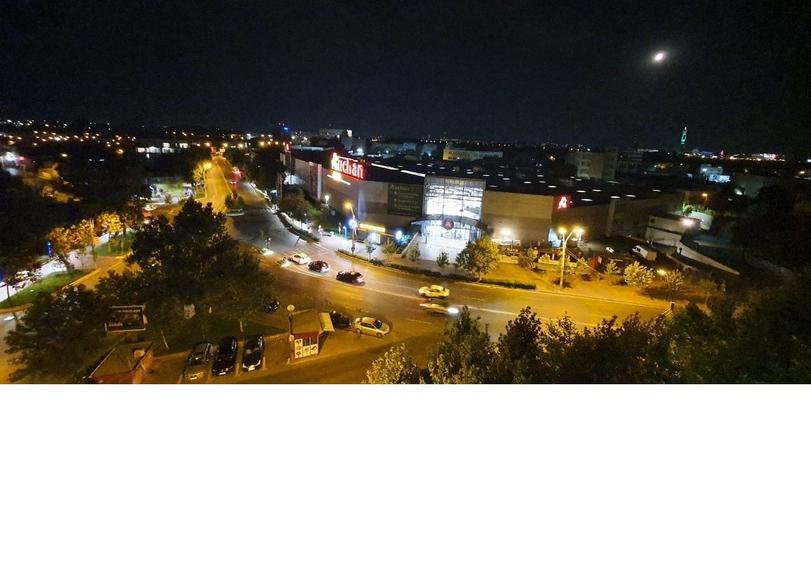 Apartament cu 3 camere, mobilat în Vitan